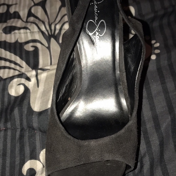 Heels - Picture 2 of 2